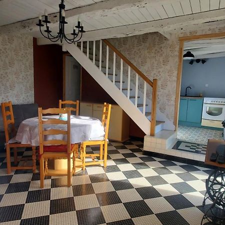 Location Petite Maison アンバザック エクステリア 写真